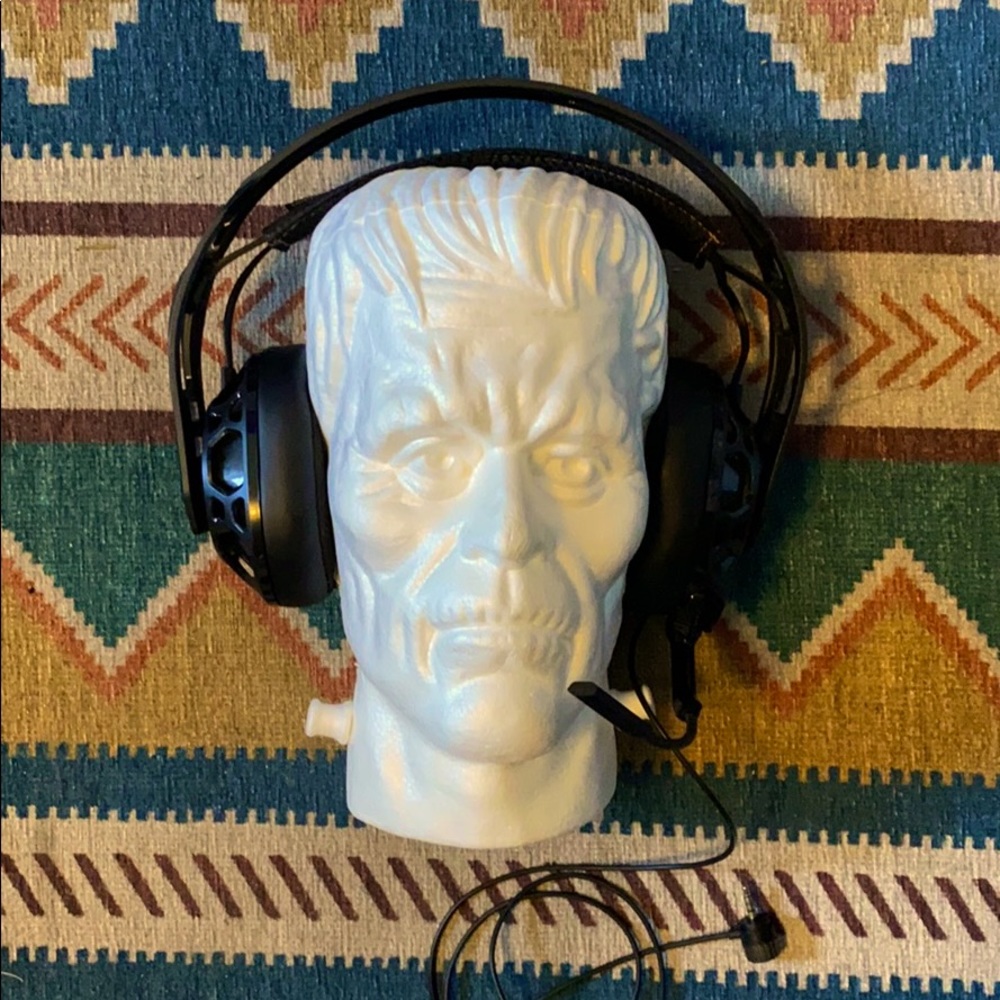 Gaming headphones